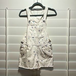 Adorable denim overall shorts